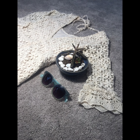 ••Donated••ark & co • Ivory Lace Romper - Picture 3 of 8